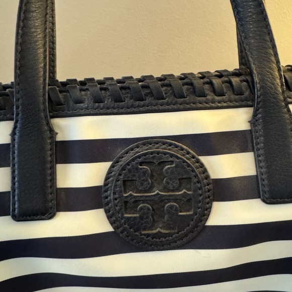 Tory Burch East West Marion Navy Blue/White Stripe
Nylon and Leather Tote Medium - Picture 6 of 7